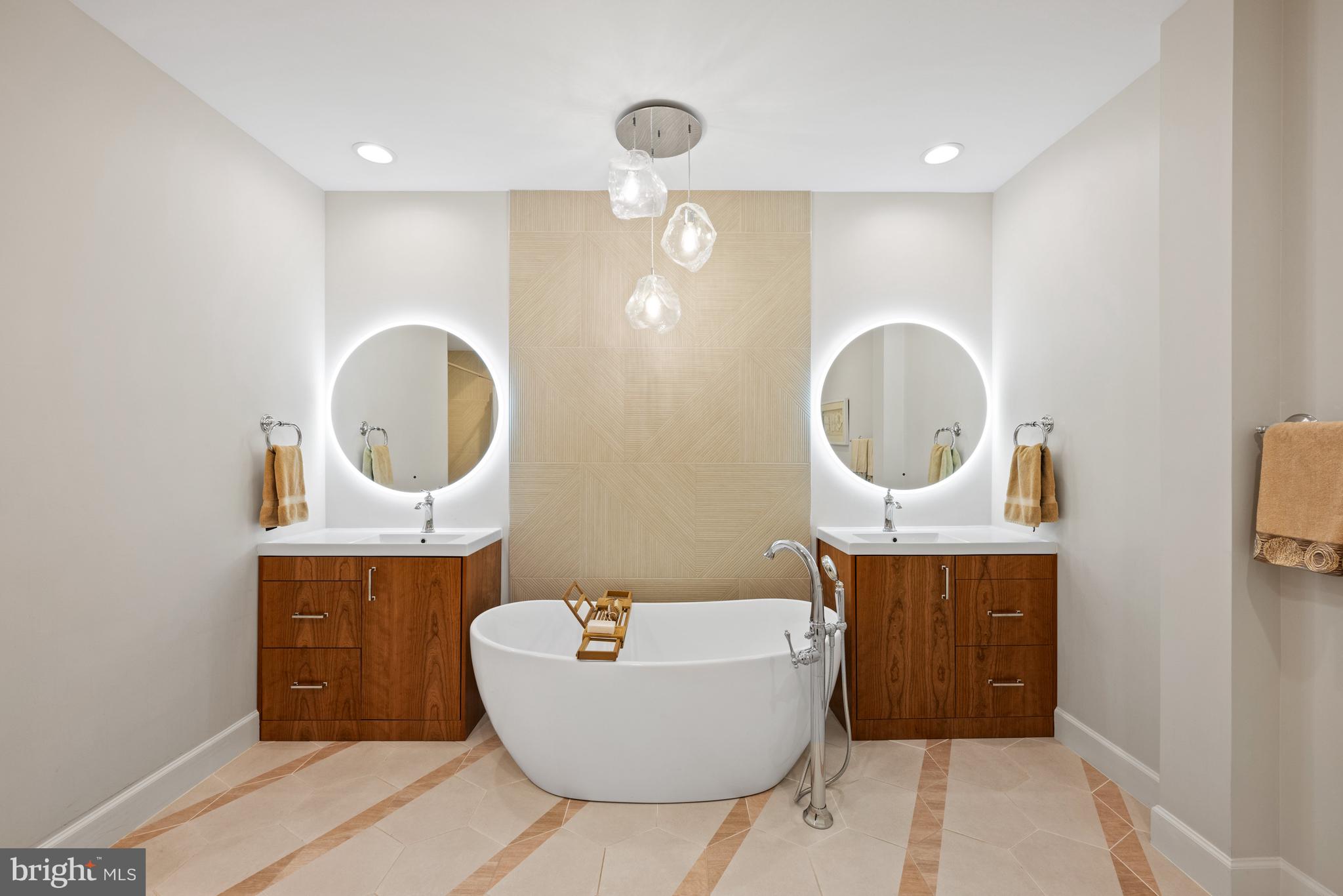 PARK POTOMAC - Residential
