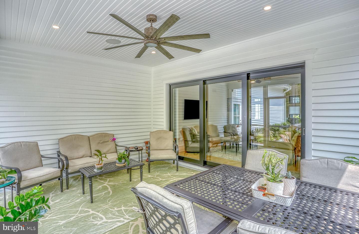 MARINERS RETREAT - Residential