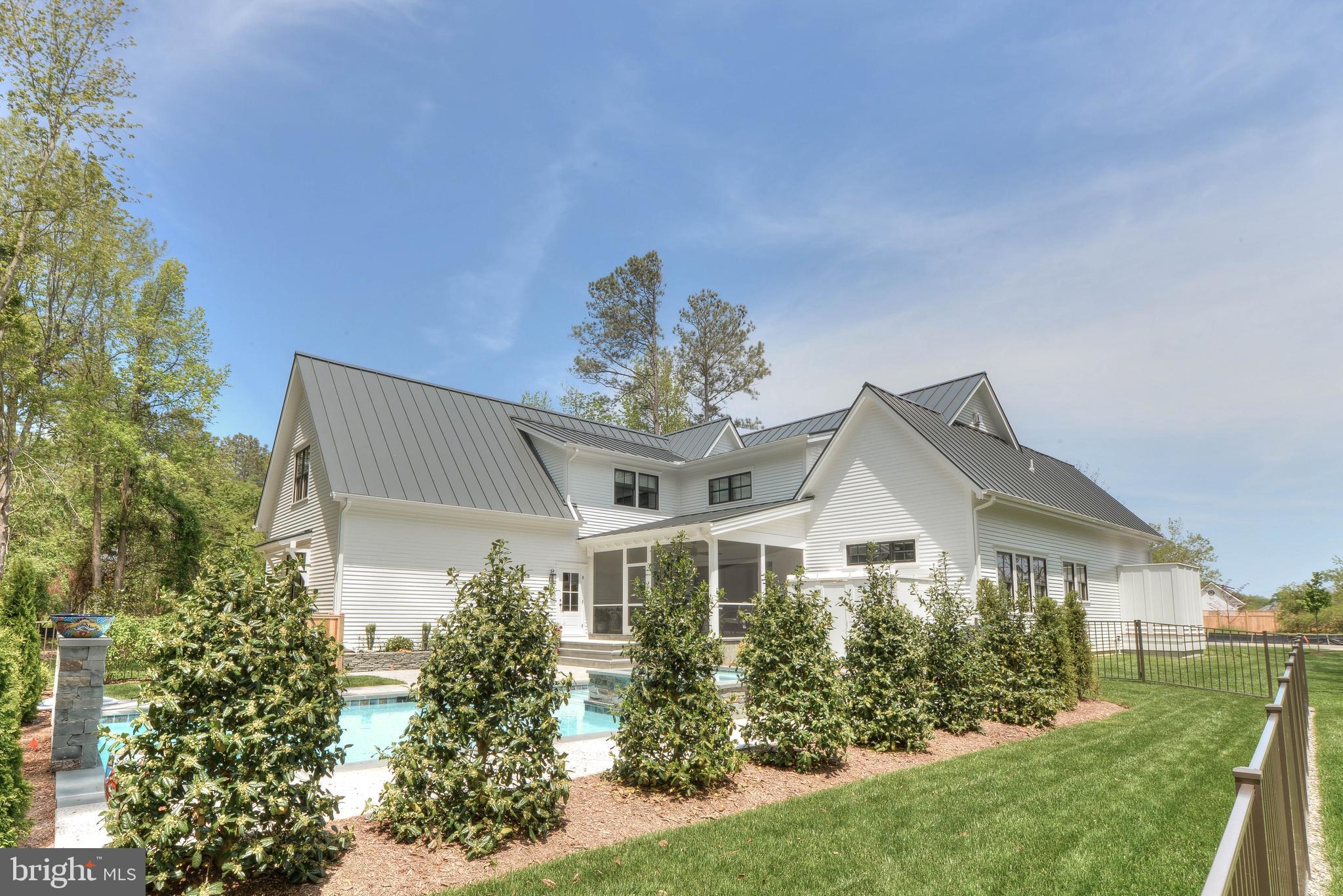 MARINERS RETREAT - Residential