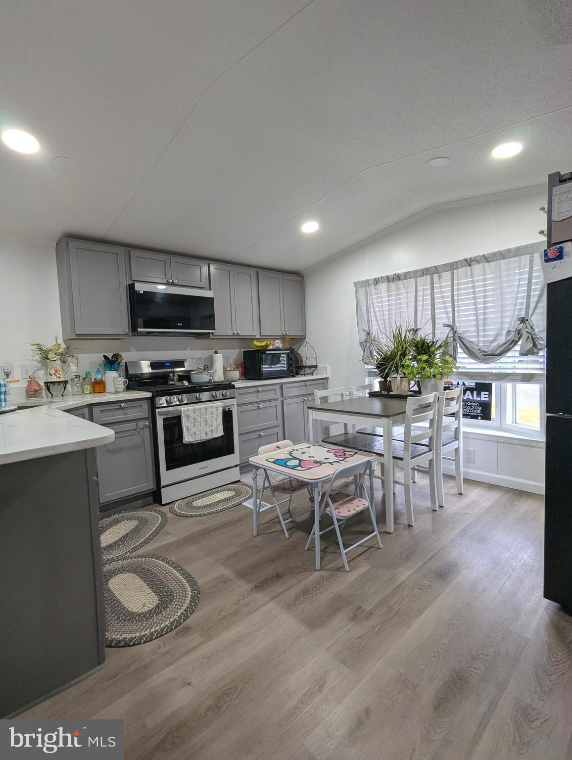 KEN LEE MOBILE HOME PARK - Residential
