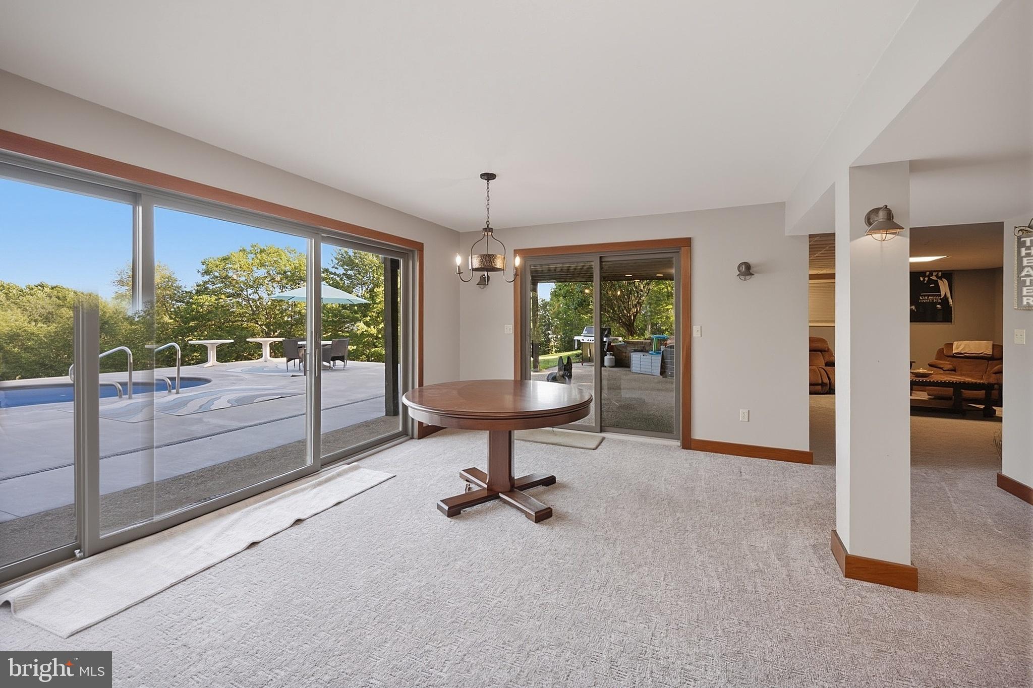 OAKLAND - Residential