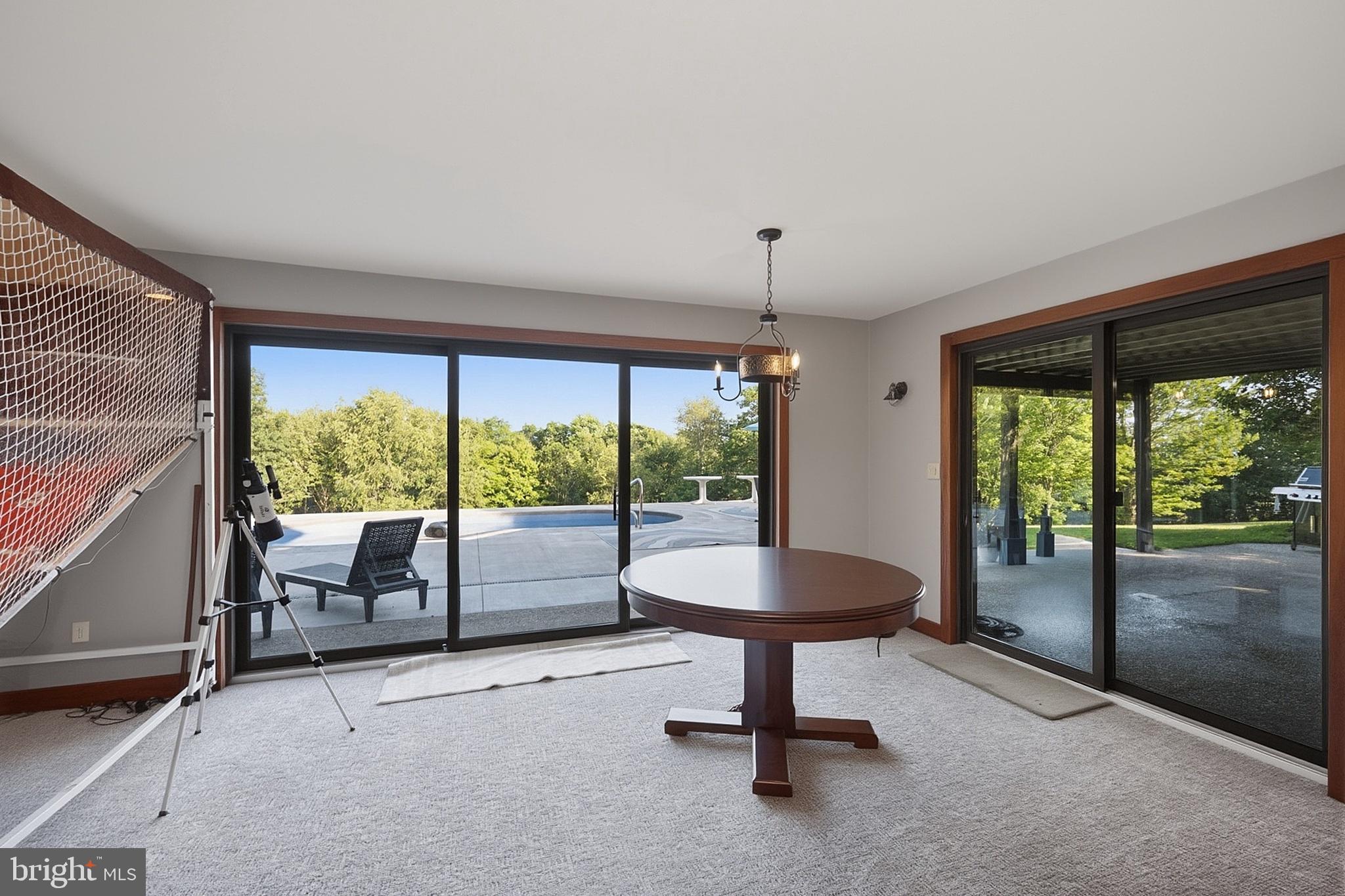 OAKLAND - Residential