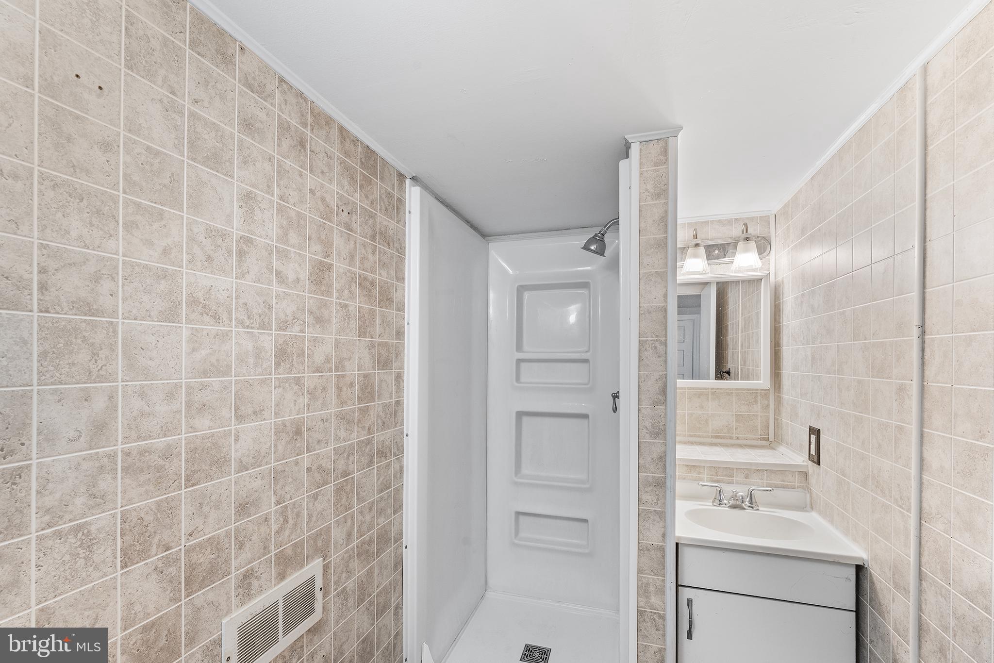 TIMONIUM HEIGHTS - Residential