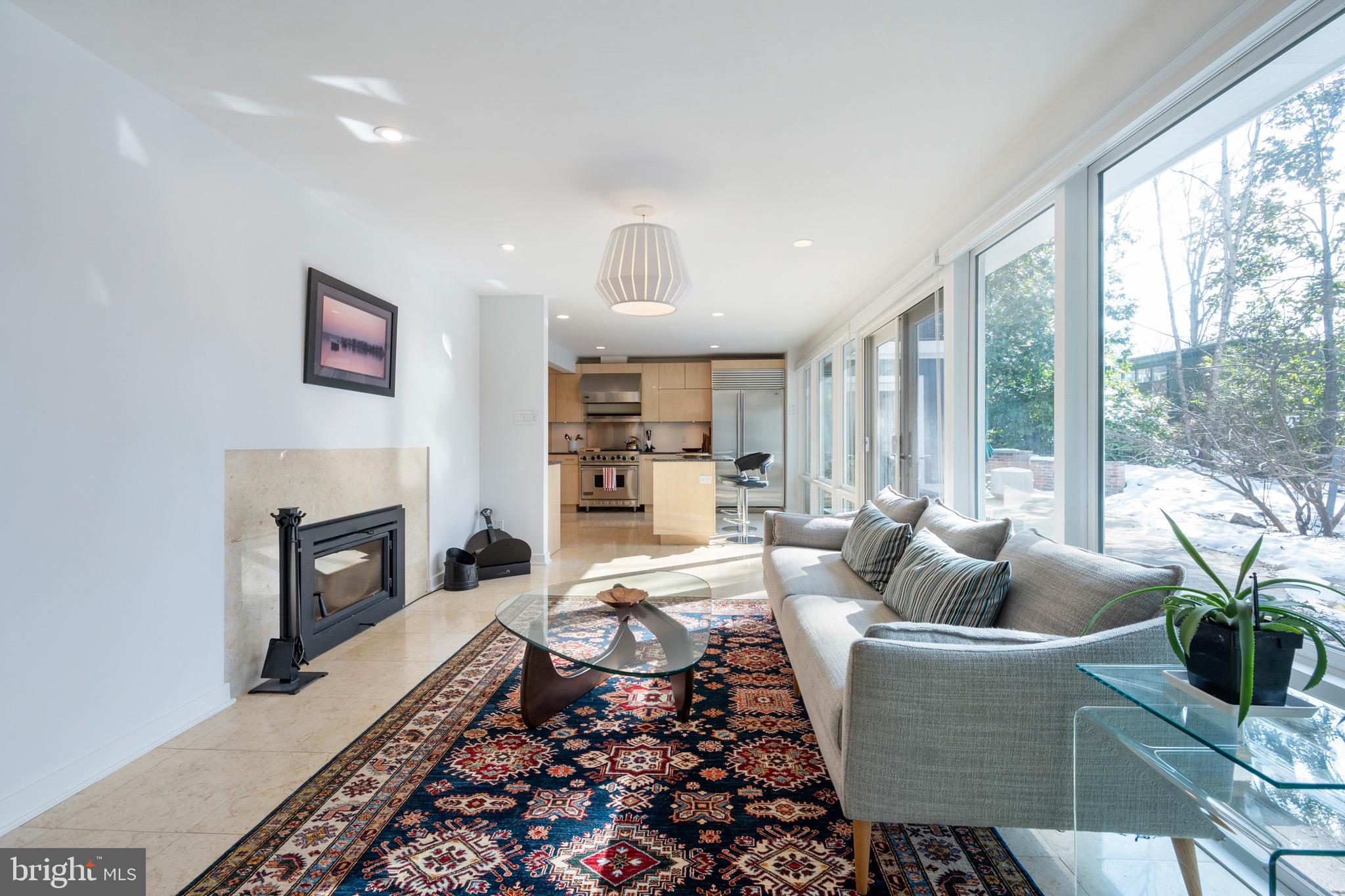HOLLIN HILLS - Residential
