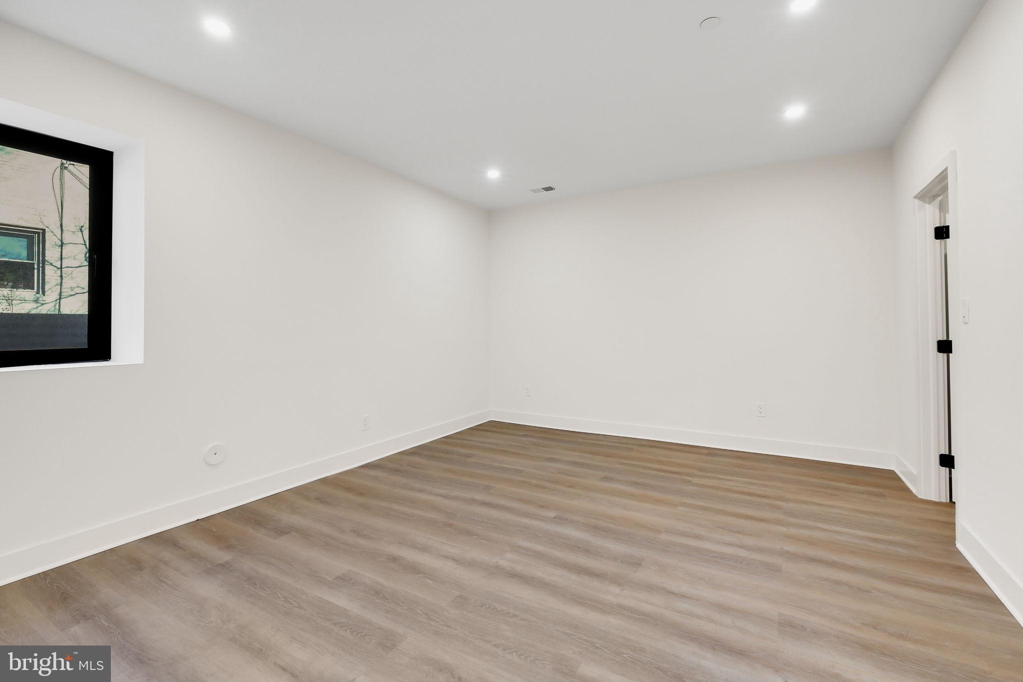 PARKWOOD - Residential