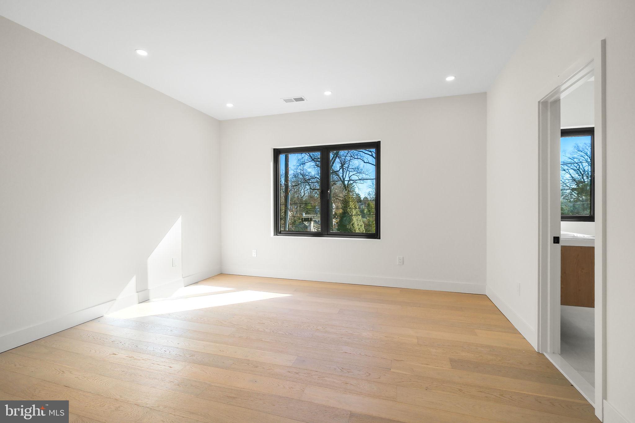 PARKWOOD - Residential