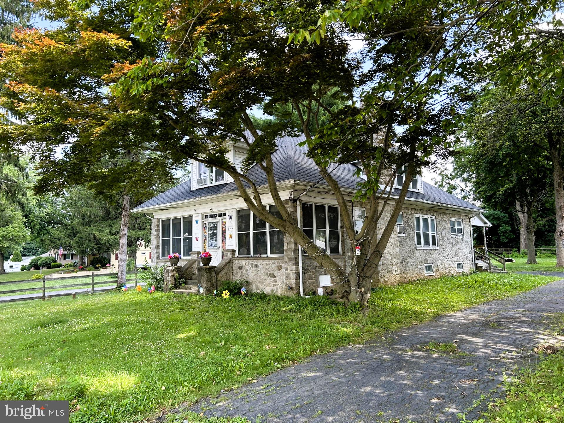 MYERS GLEN - Residential