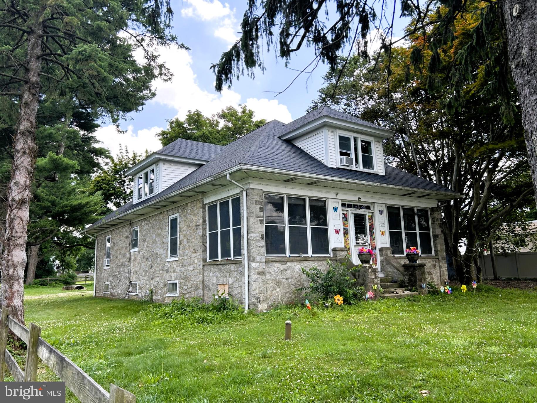 MYERS GLEN - Residential
