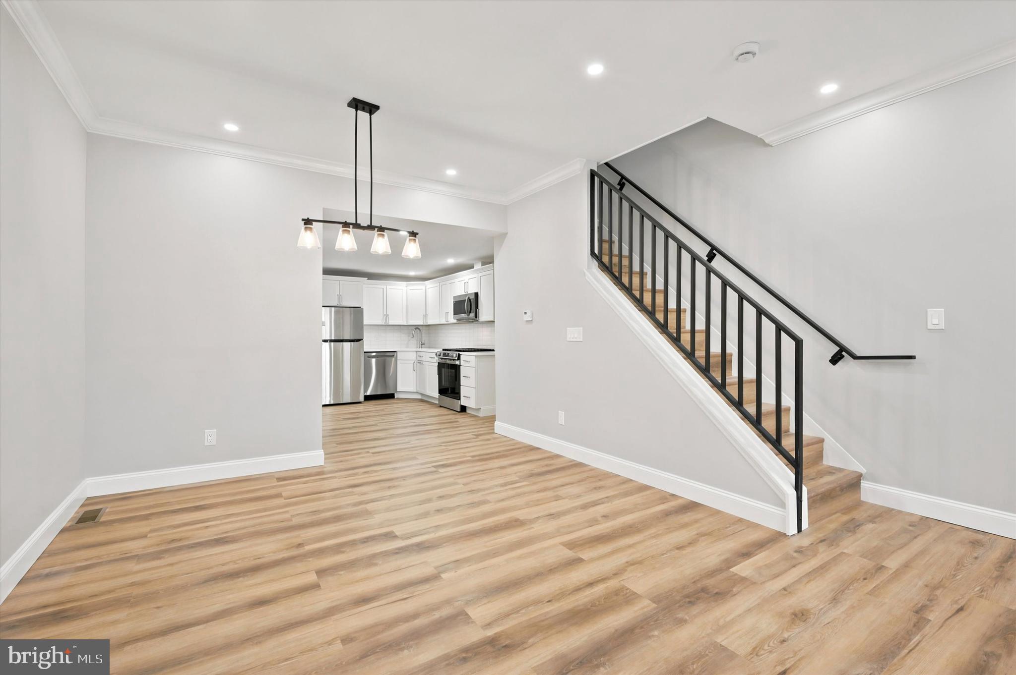STRAWBERRY MANSION - Residential