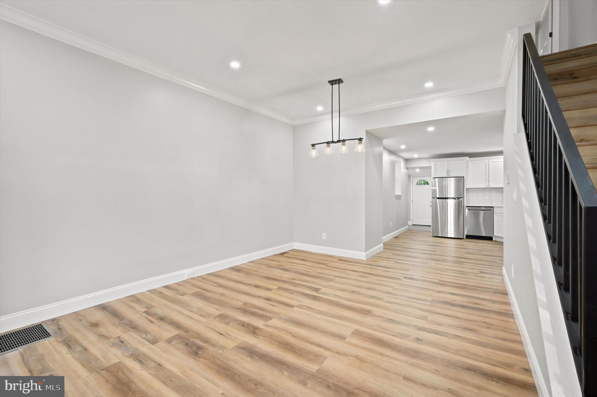 STRAWBERRY MANSION - Residential