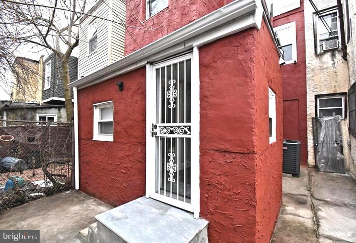STRAWBERRY MANSION - Residential