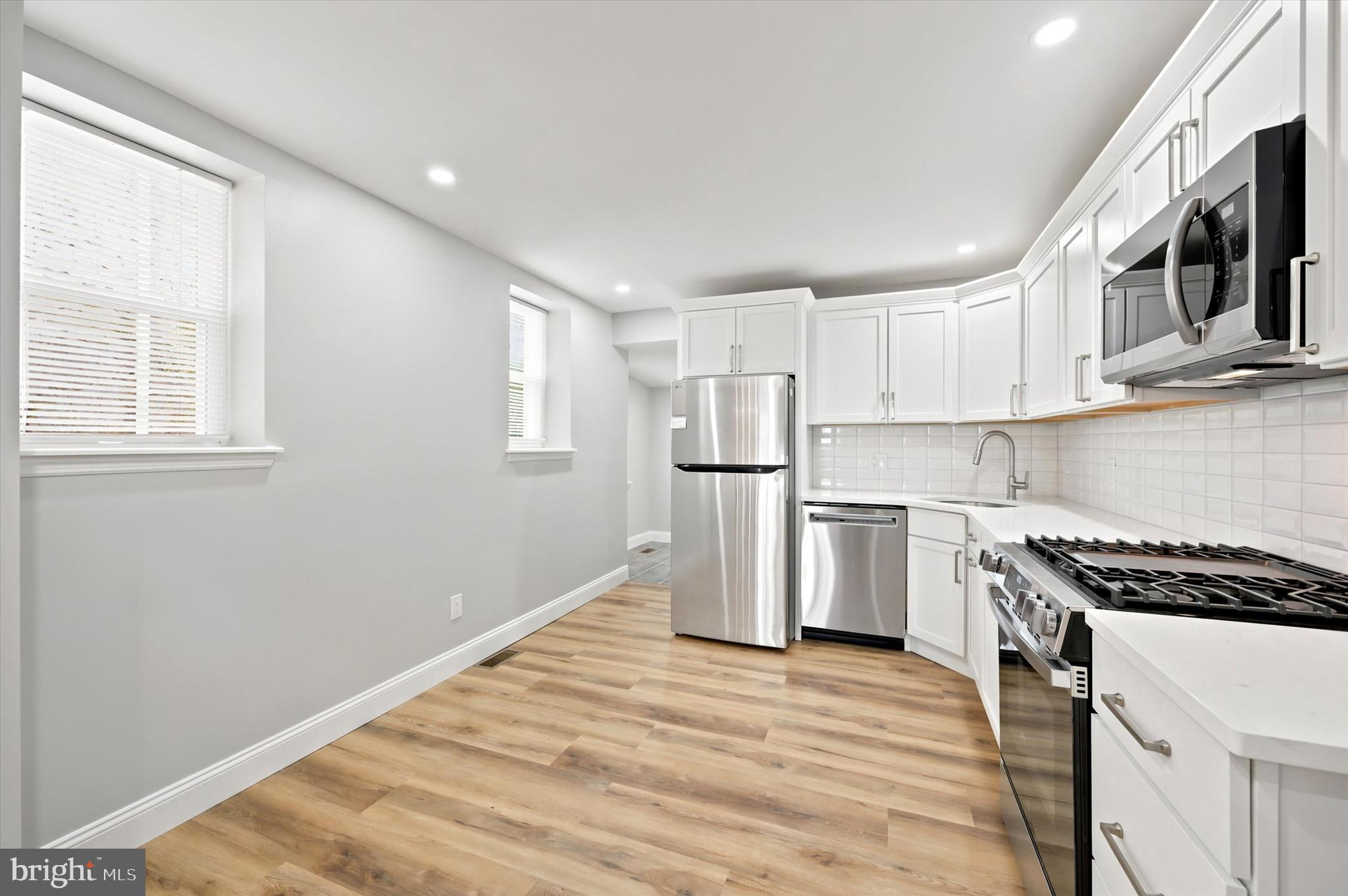 STRAWBERRY MANSION - Residential