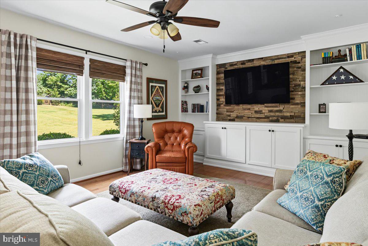 BROOKDALE - Residential