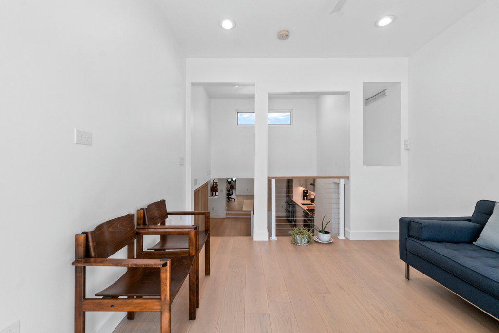 HIGHLANDTOWN - Residential