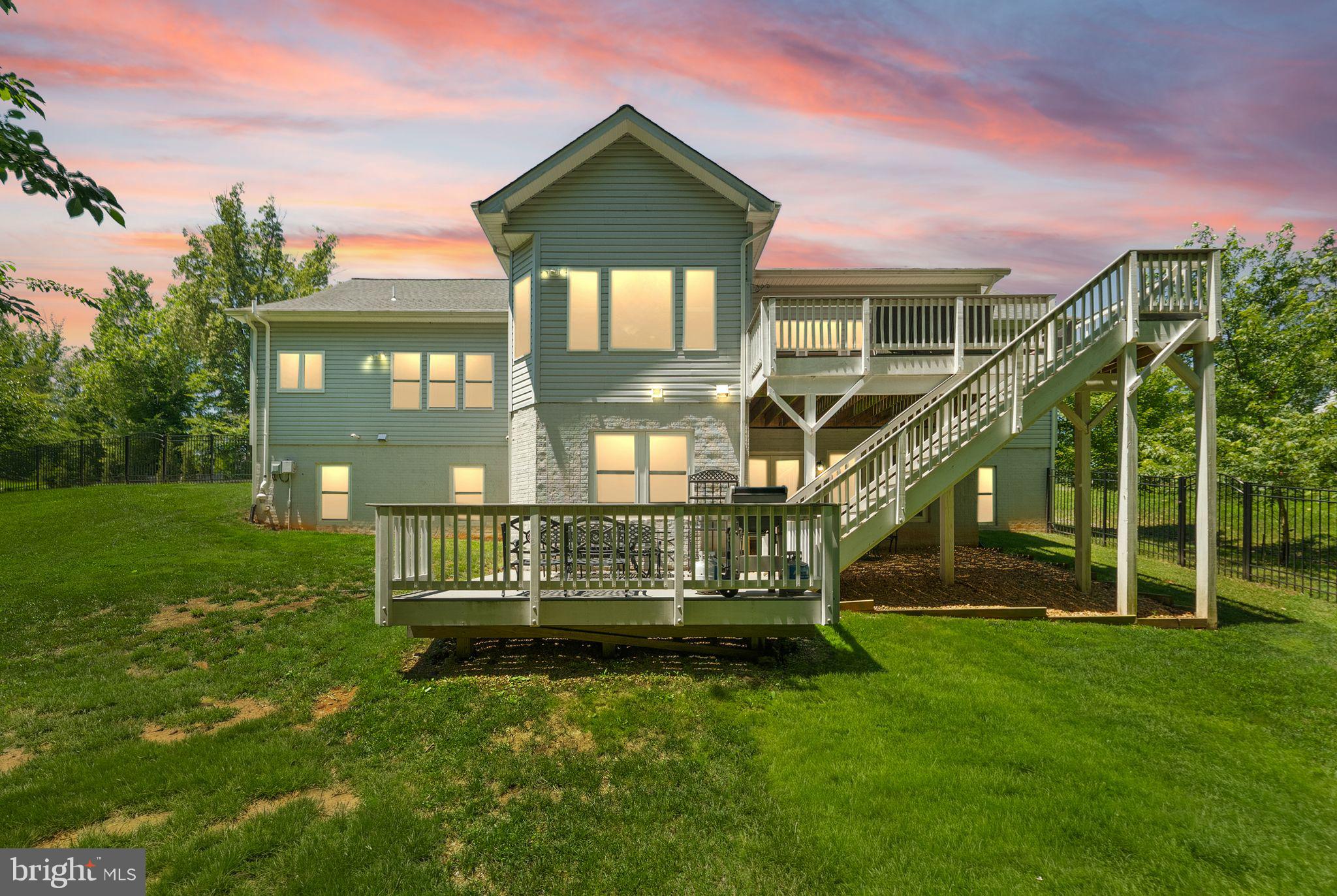 CLASSIC RIDGE ON THE OCC - Residential