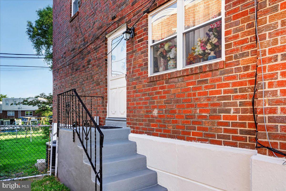 SOMERTON - Residential