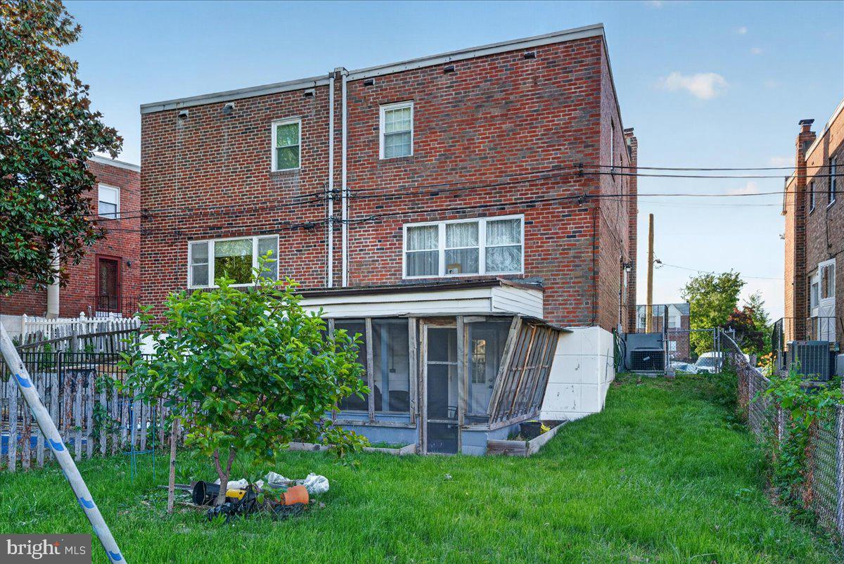 SOMERTON - Residential