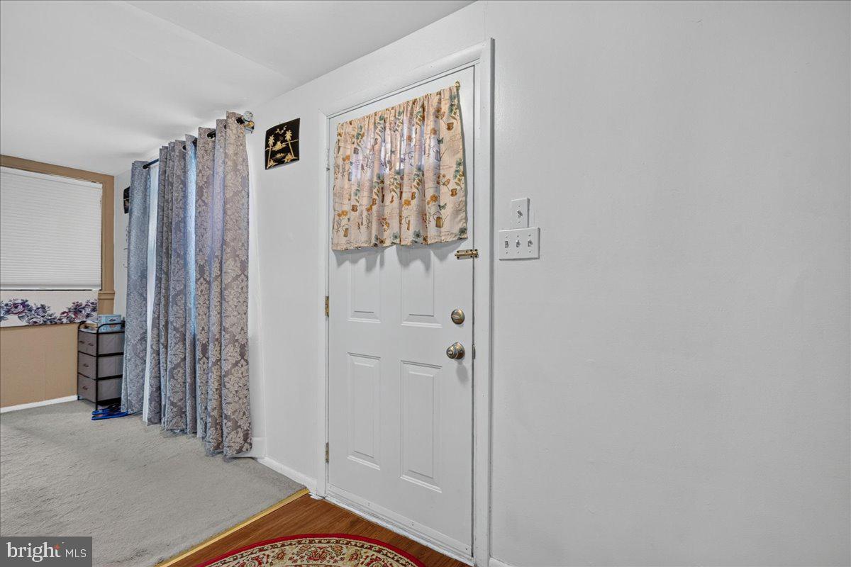 SOMERTON - Residential