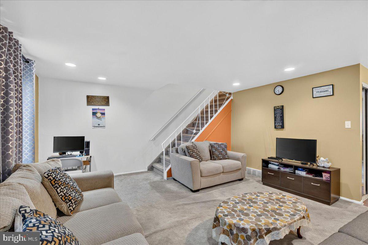 SOMERTON - Residential