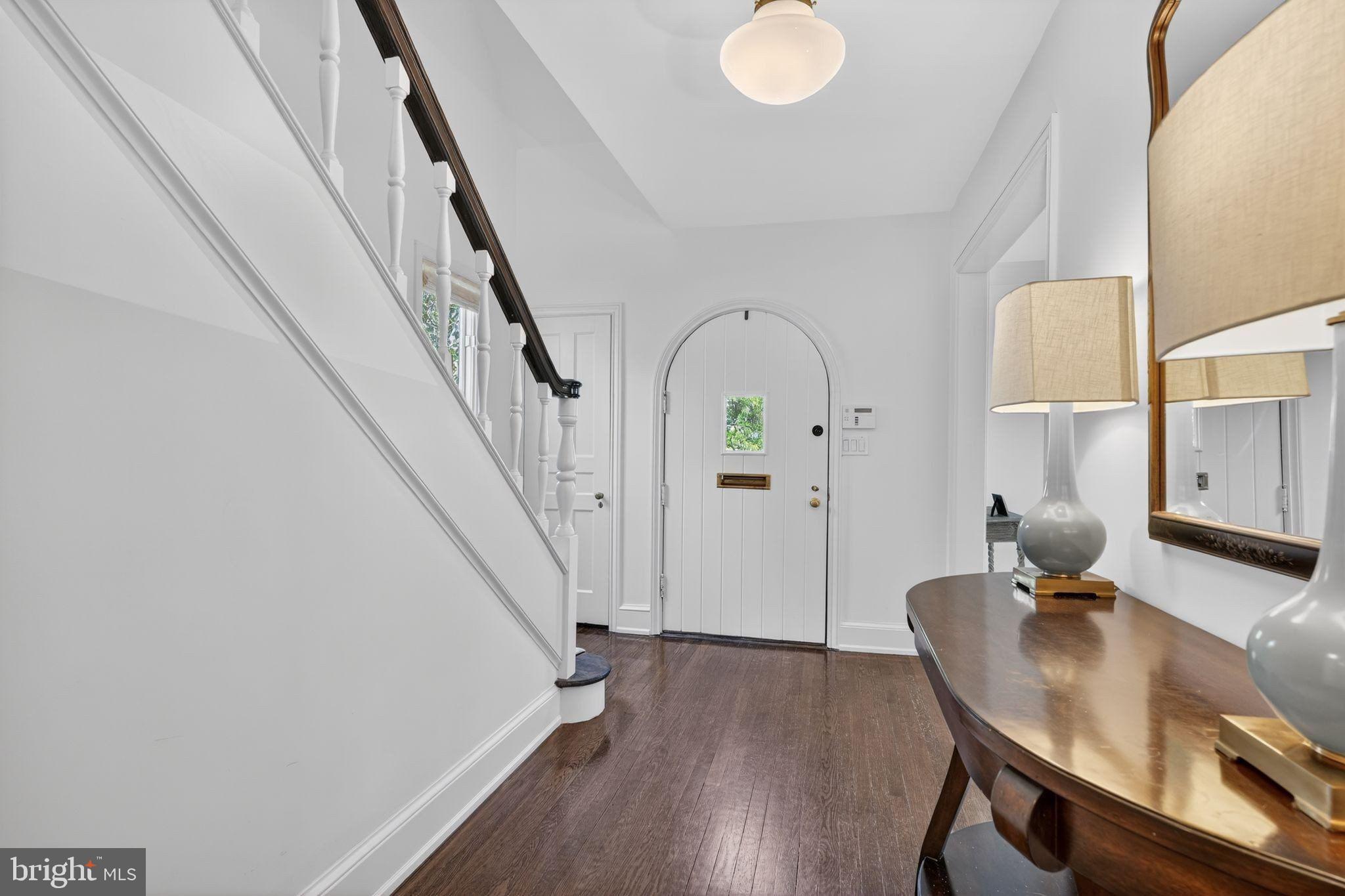 WESLEY HEIGHTS - Residential