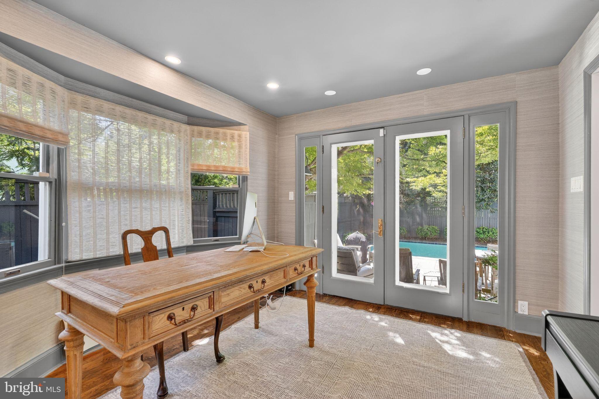 WESLEY HEIGHTS - Residential