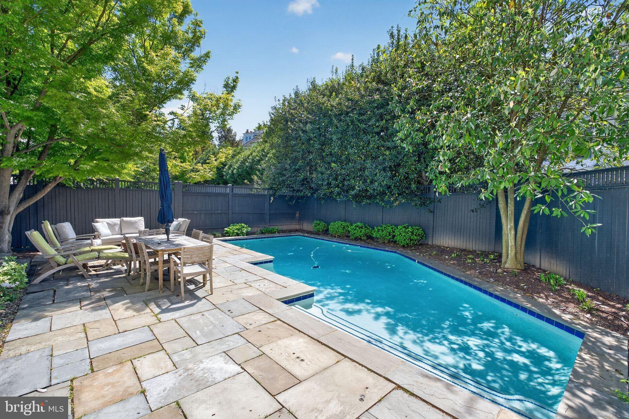 WESLEY HEIGHTS - Residential