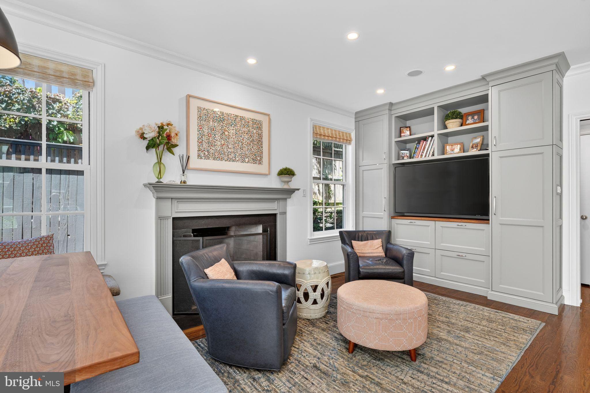 WESLEY HEIGHTS - Residential