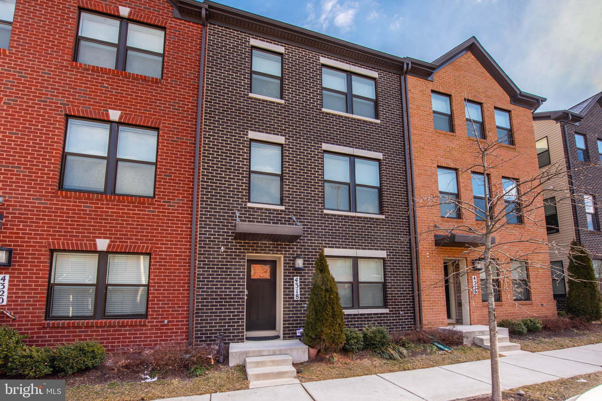 MEDFIELD - Residential