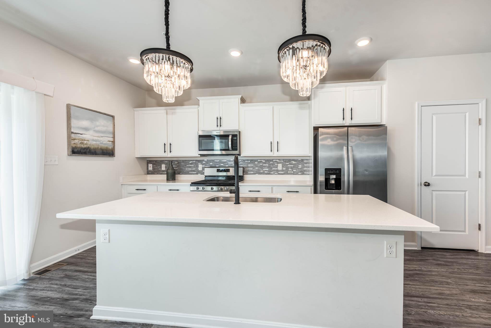 MEDFIELD - Residential