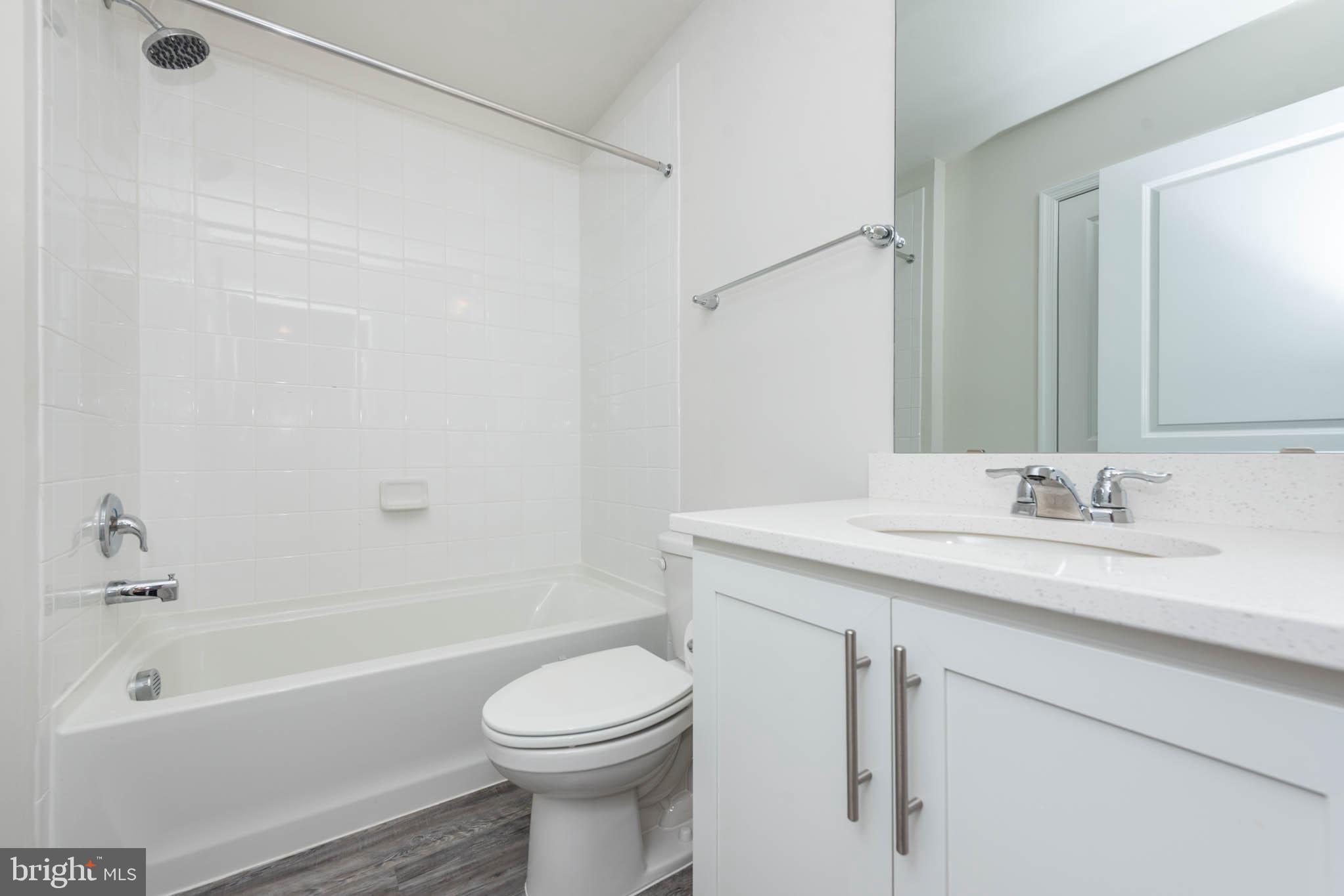 MEDFIELD - Residential