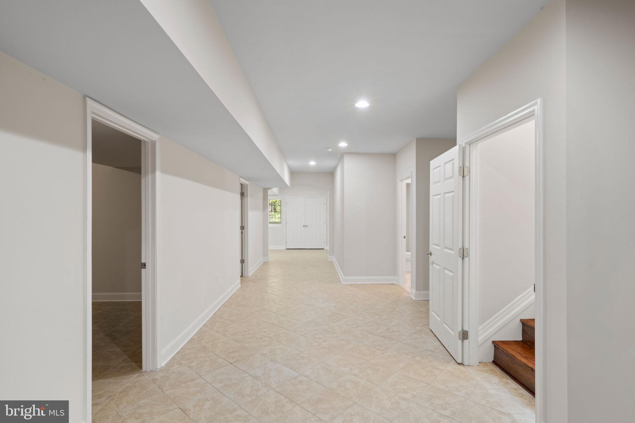 FAIRFAX STATION - Residential