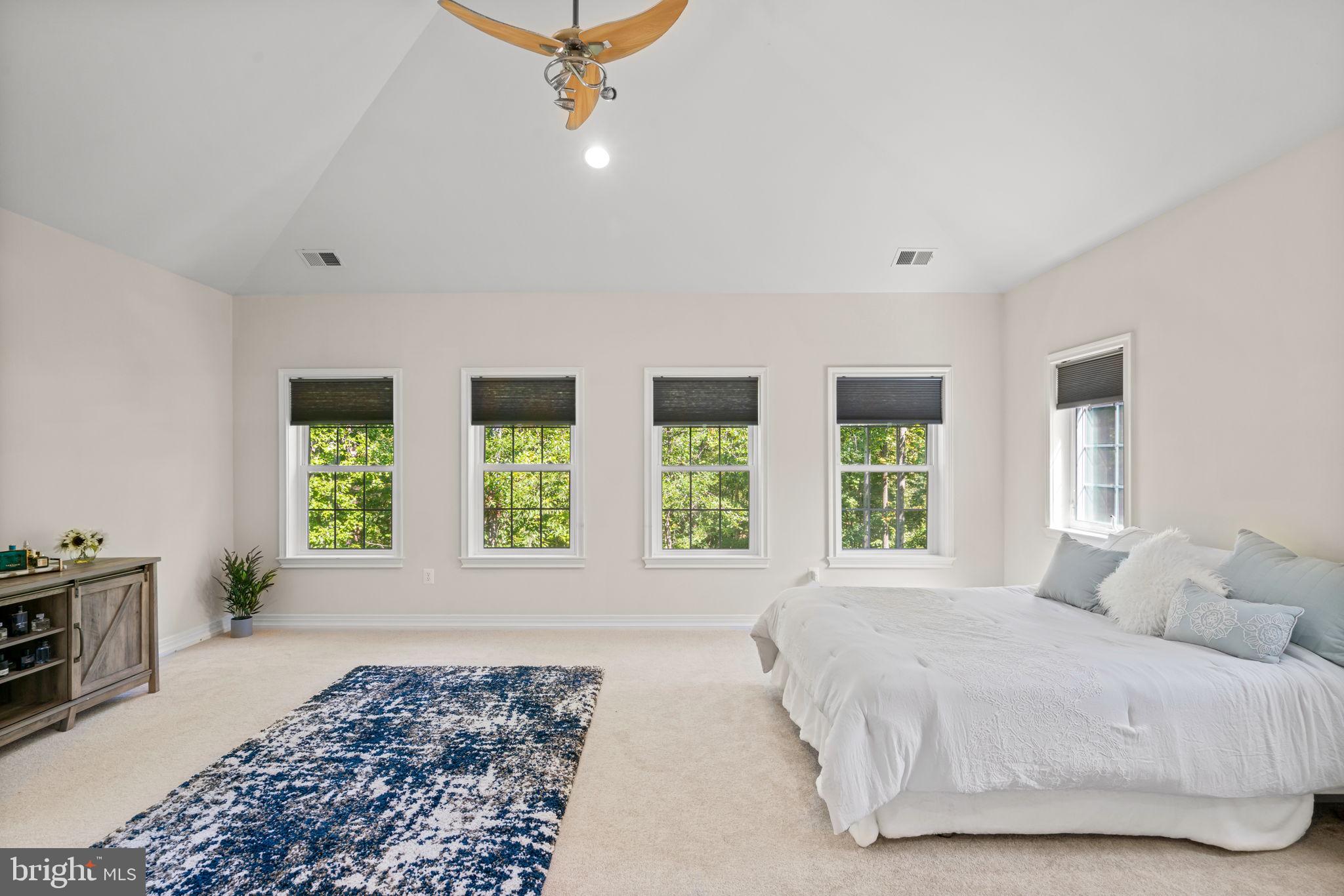 FAIRFAX STATION - Residential