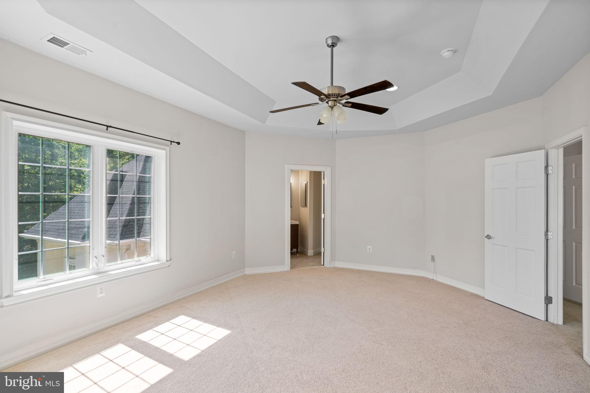 FAIRFAX STATION - Residential