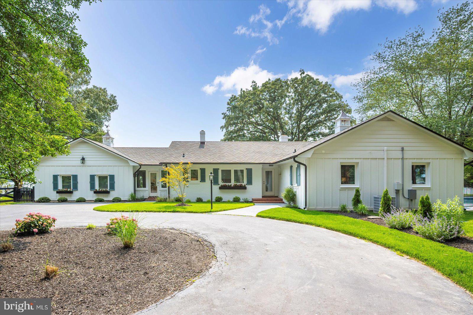 MOUNT PLEASANT - Residential