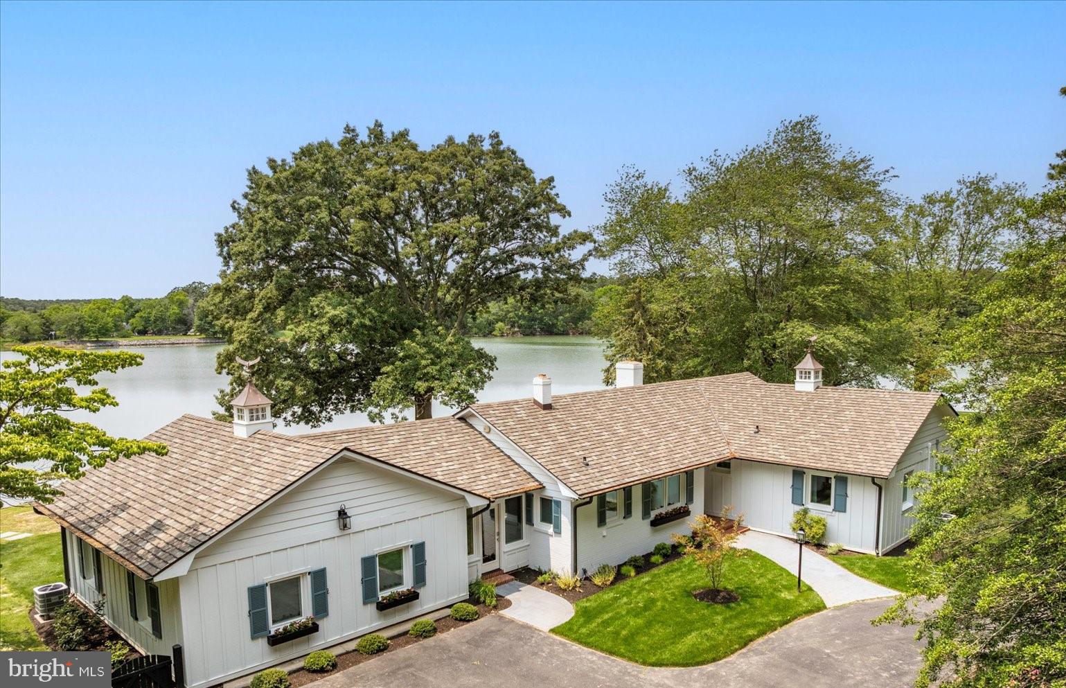 MOUNT PLEASANT - Residential