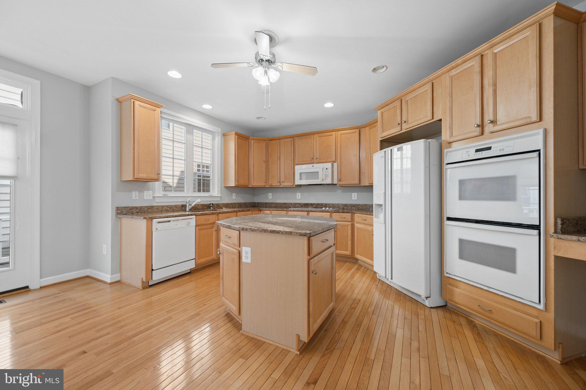 REGENCY AT LEISURE WORLD - Residential