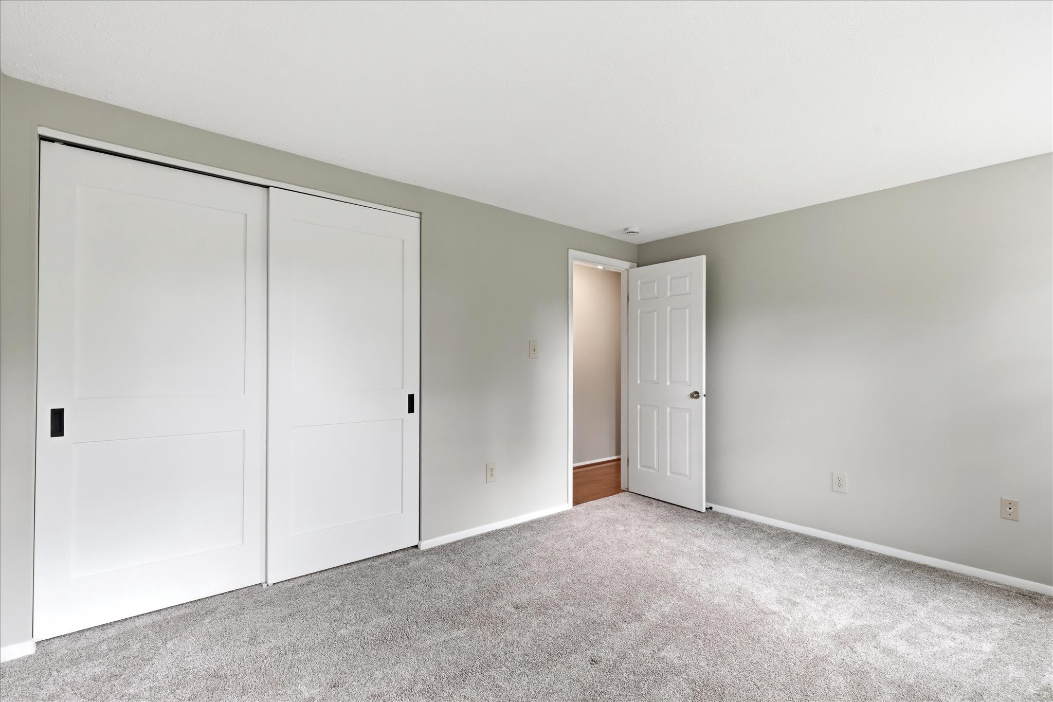 FOXLAIR ACRES - Residential