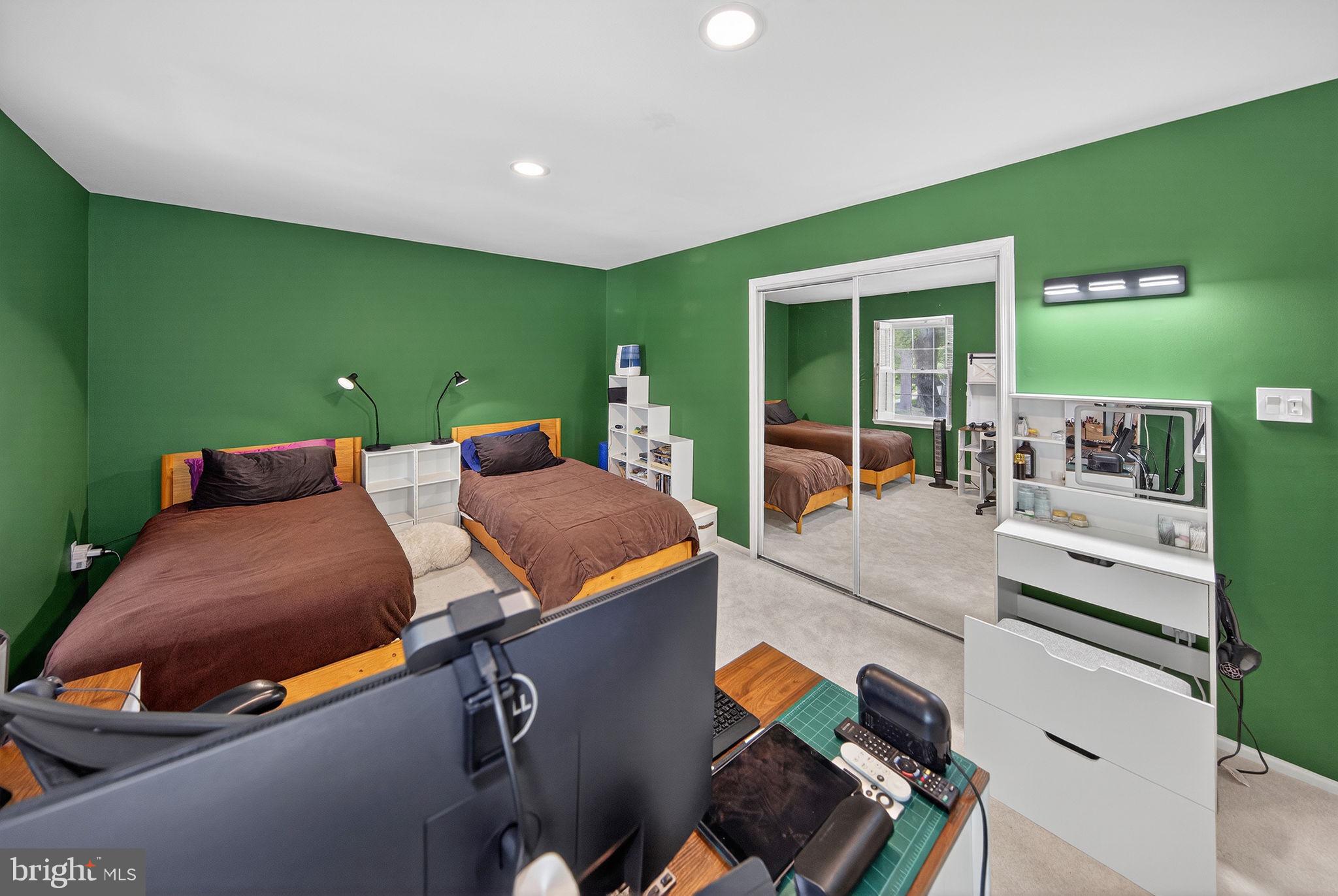 ROCKSHIRE - Residential
