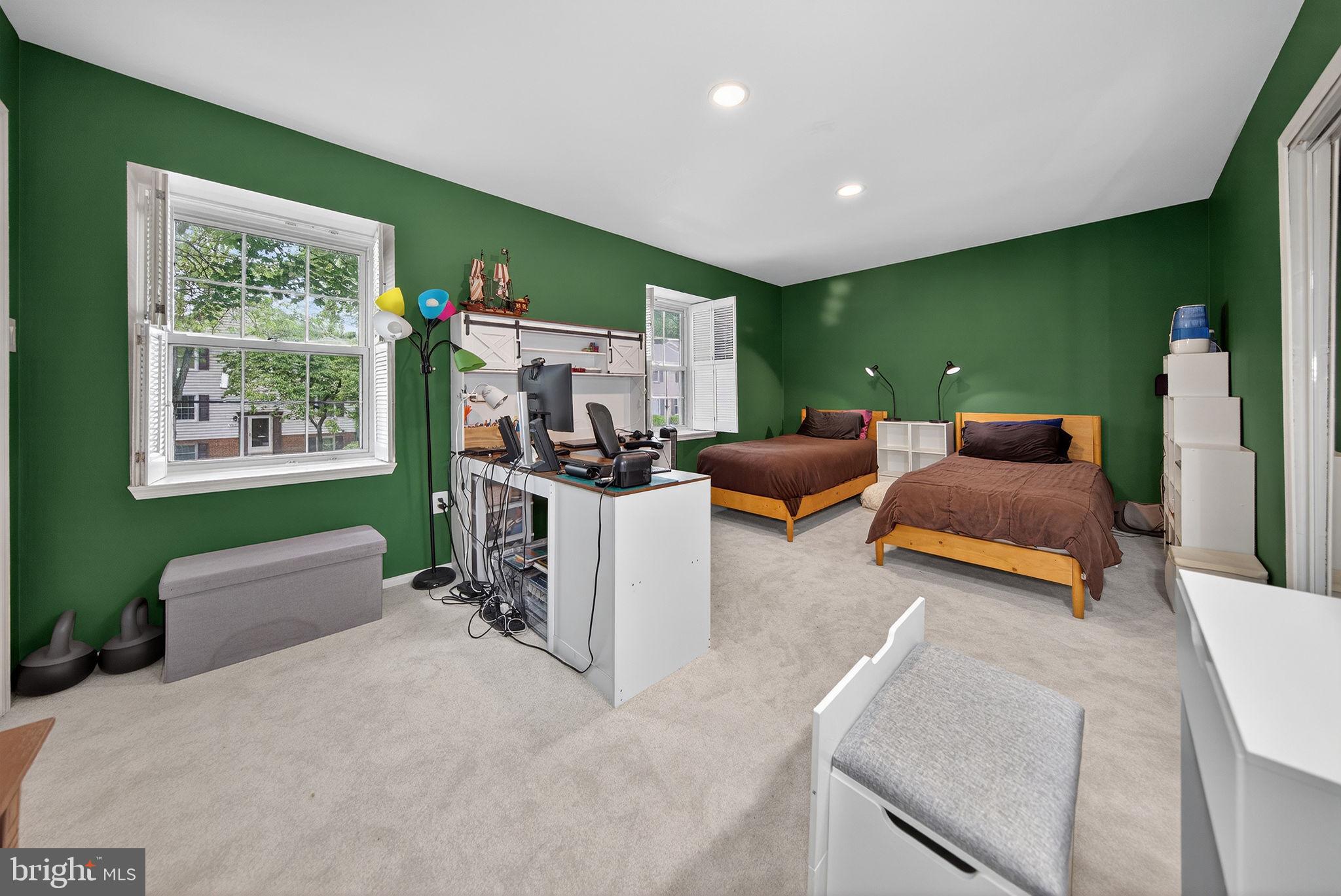 ROCKSHIRE - Residential