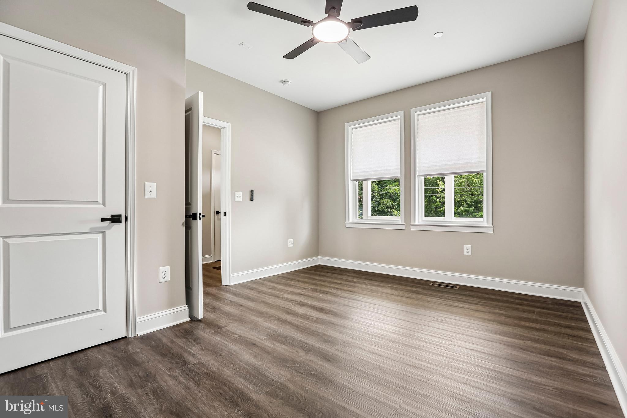 HAMILTON HILLS - Residential