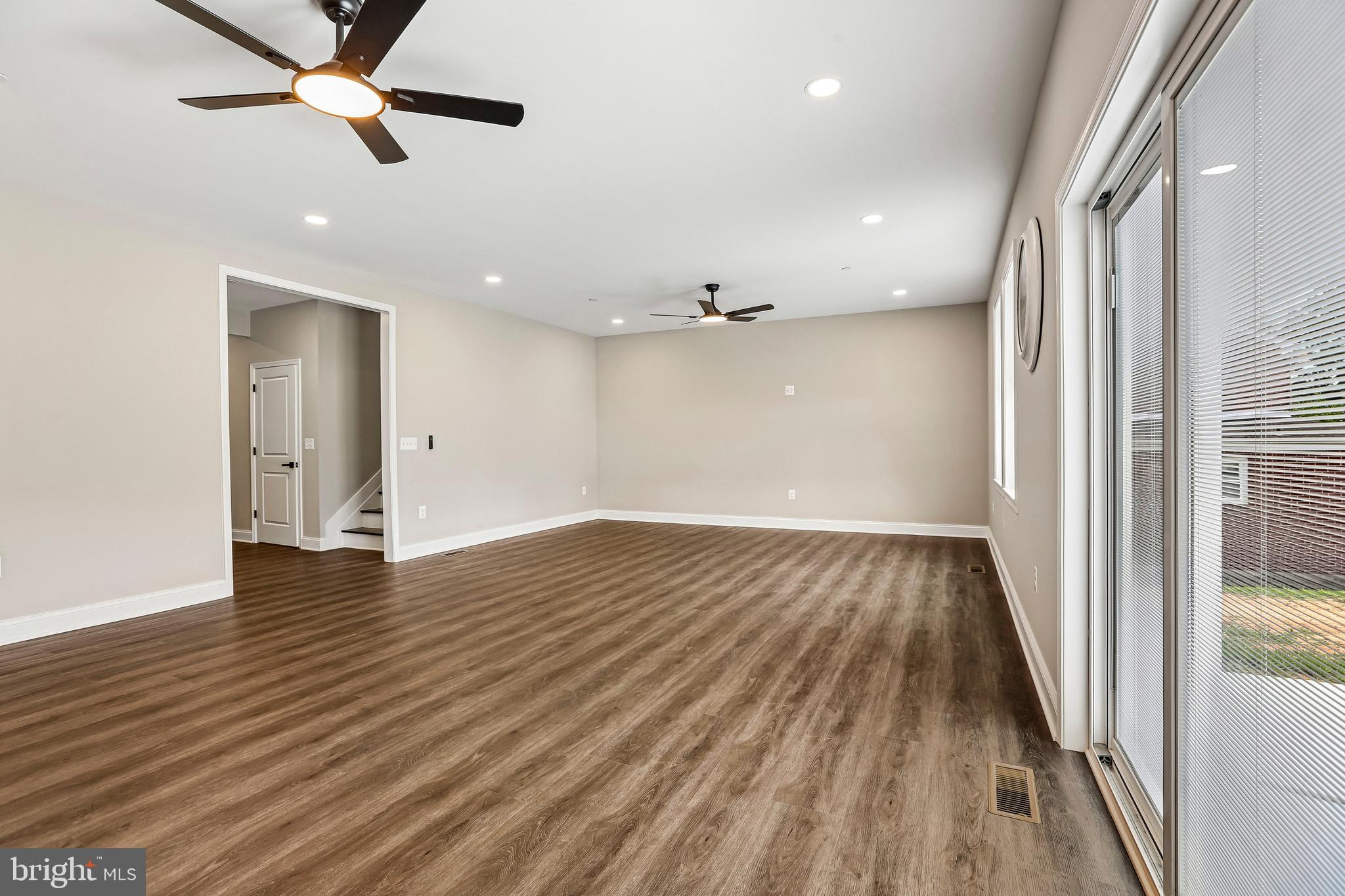HAMILTON HILLS - Residential