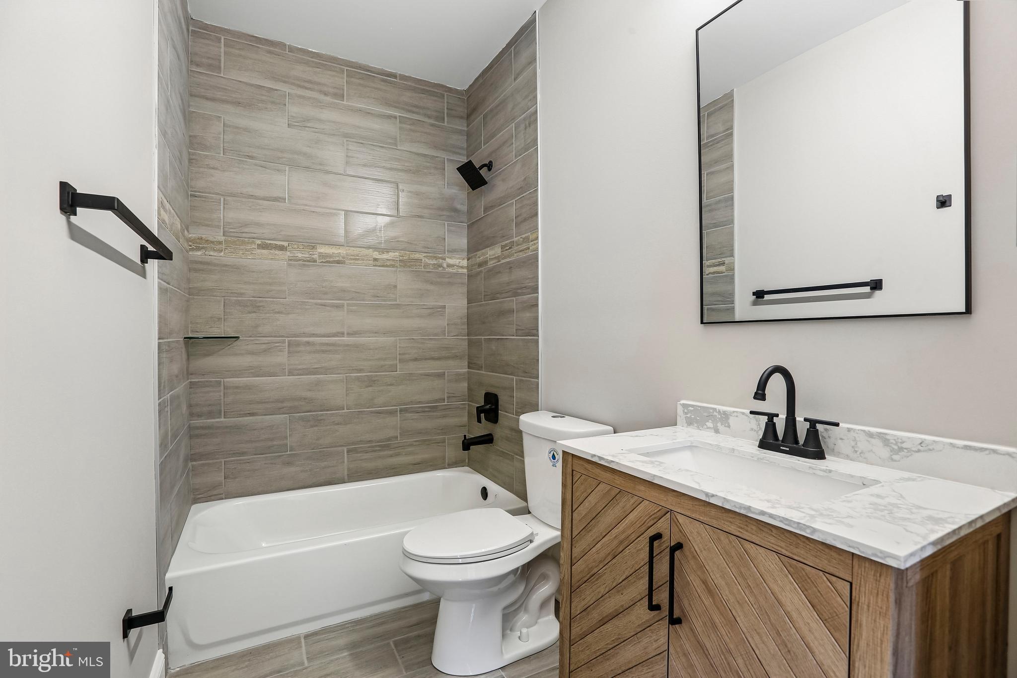 HAMILTON HILLS - Residential