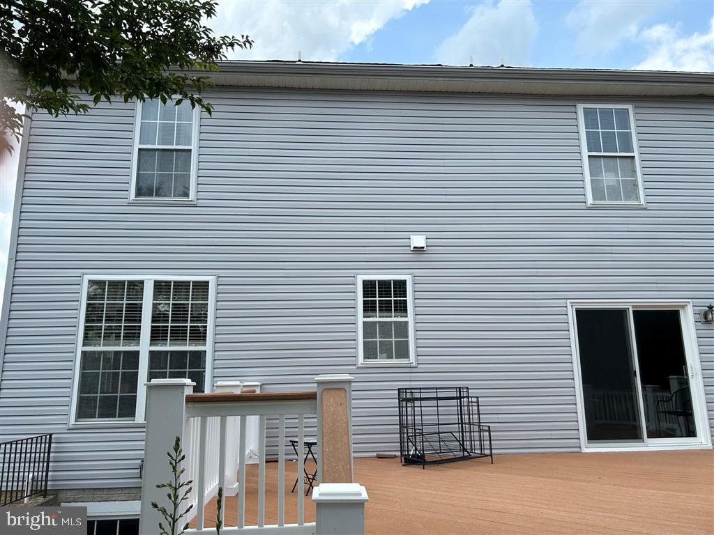 GRACE LYN MANOR - Residential