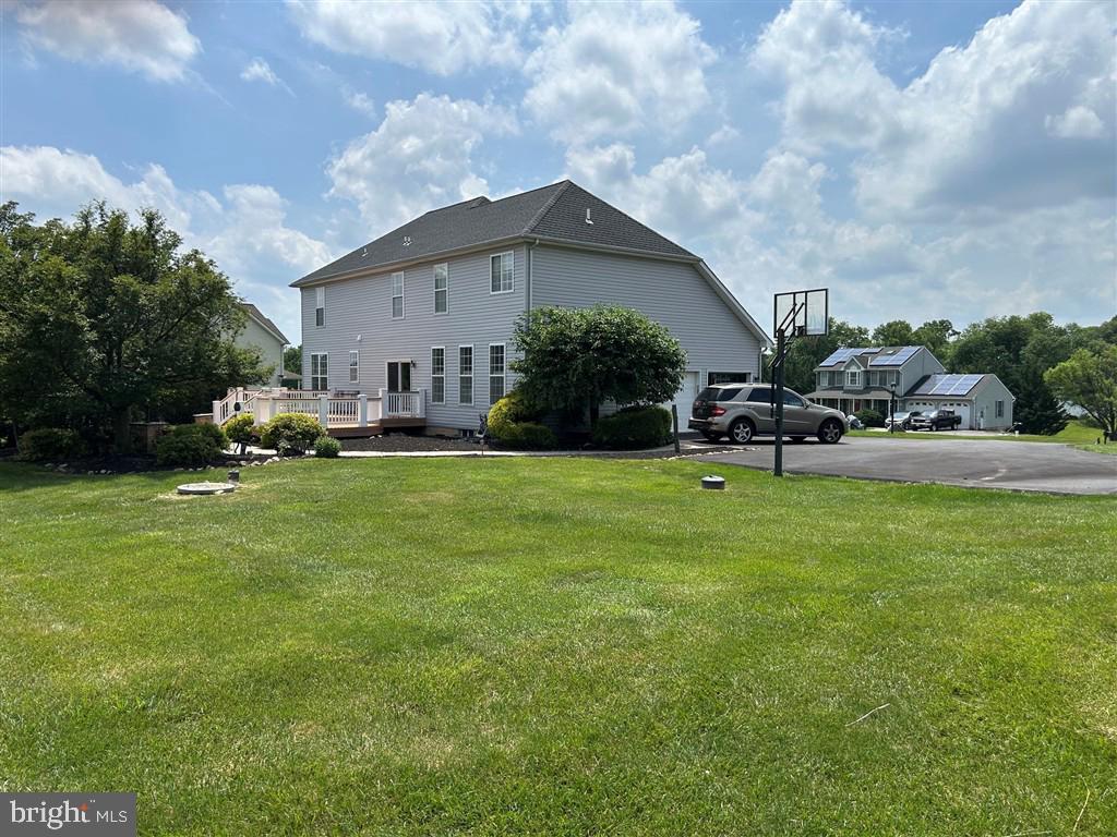 GRACE LYN MANOR - Residential