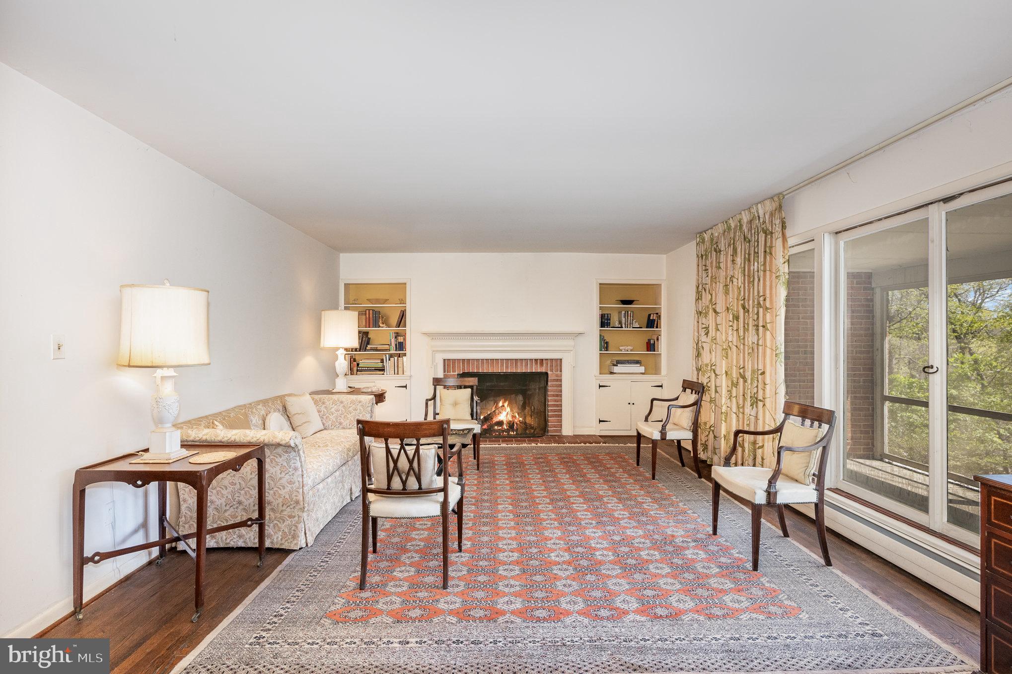 CHAPEL HILL - Residential