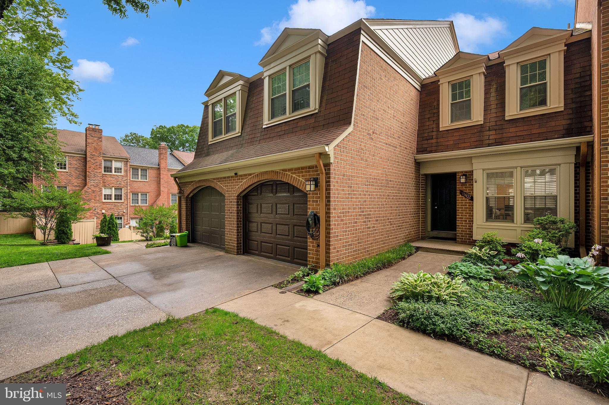 OLD GEORGETOWN VILLAGE - Residential