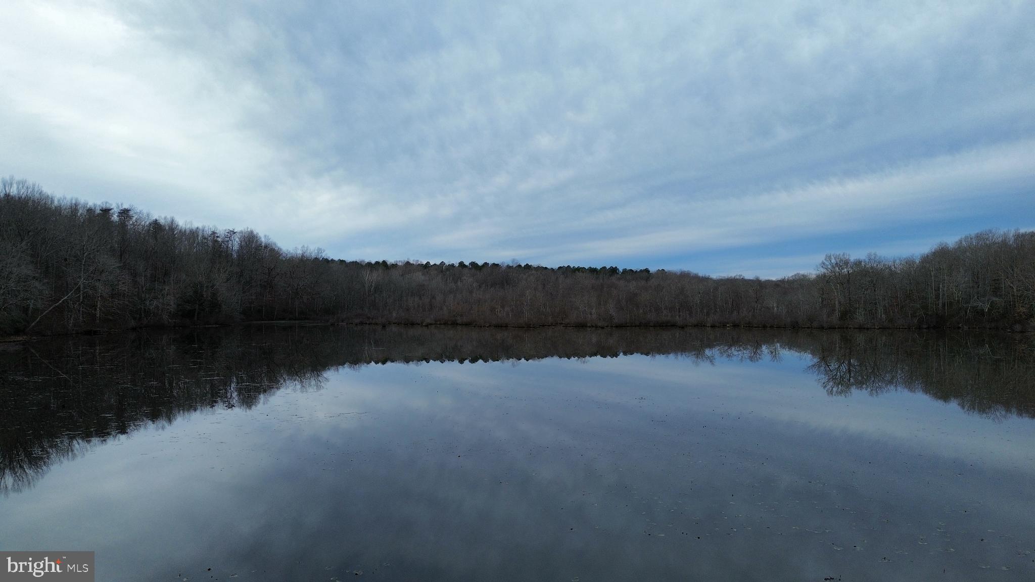 JENNINGS POND - Land