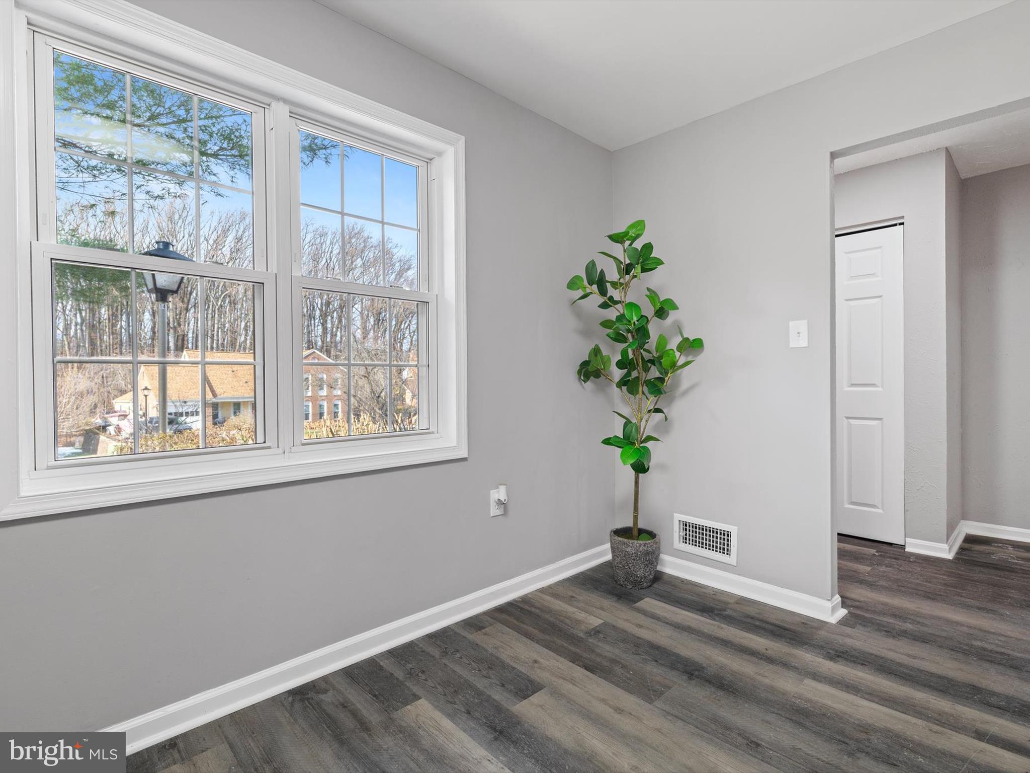 PLYMOUTH GARDENS - Residential
