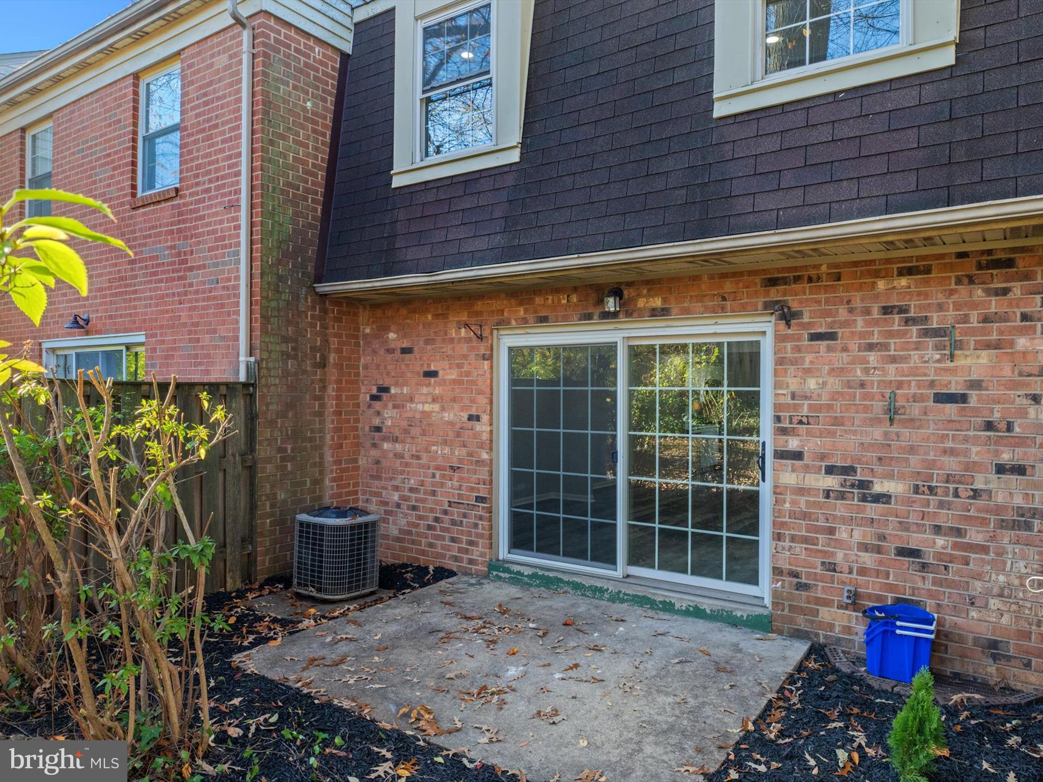 PLYMOUTH GARDENS - Residential