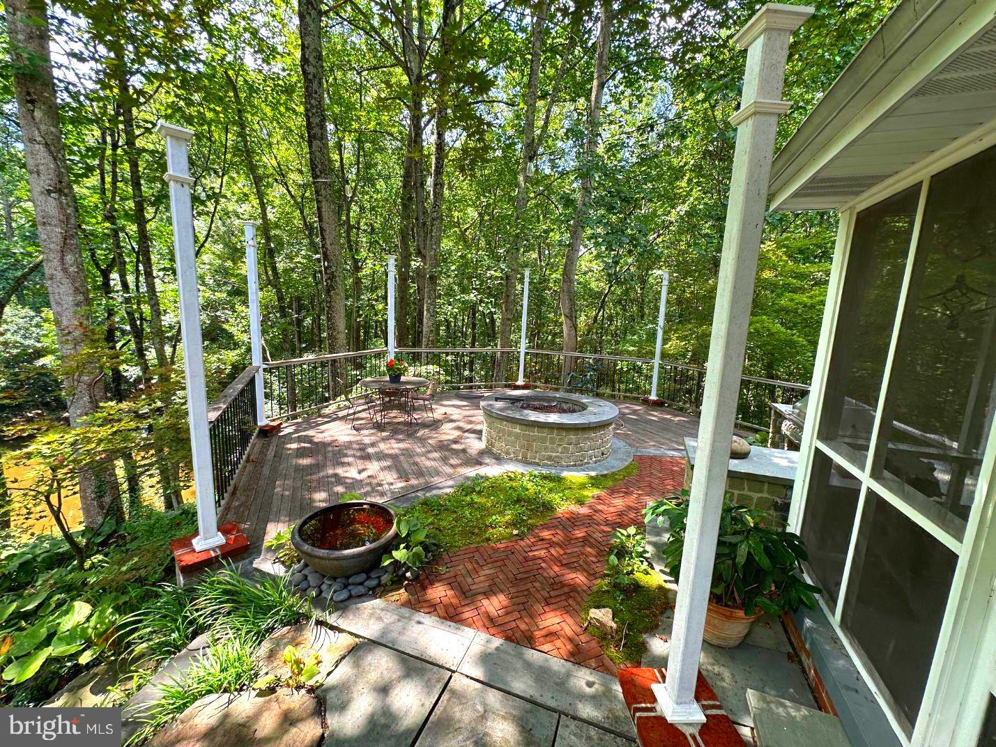 HIGHLAND - Residential